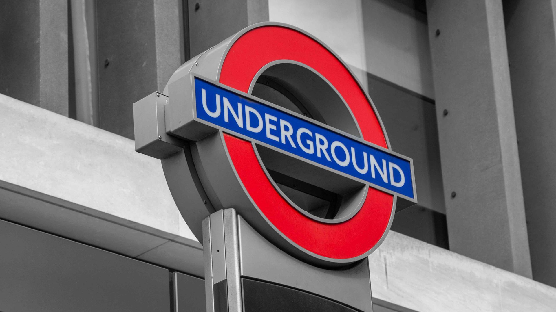 London Underground: un poster surrealista